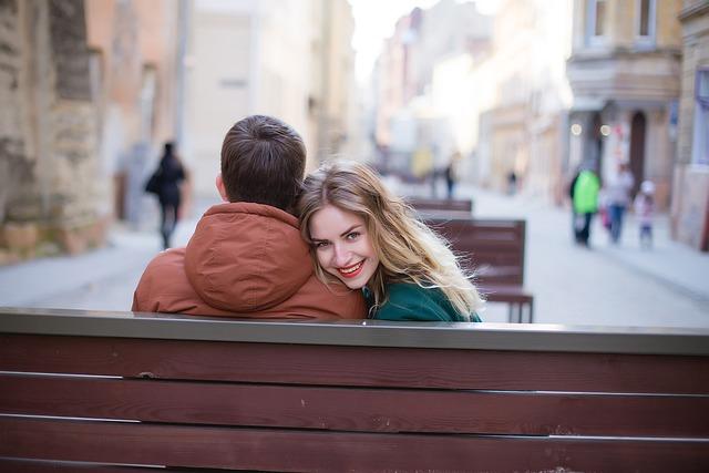 Pocit blízkosti ve vztahu: Jak ho vytvořit a udržet